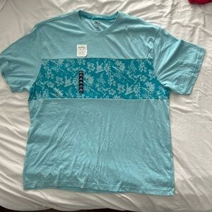 Izod men’s extra extra large, soft tee shirt